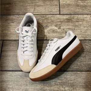 Puma Club Sneakers